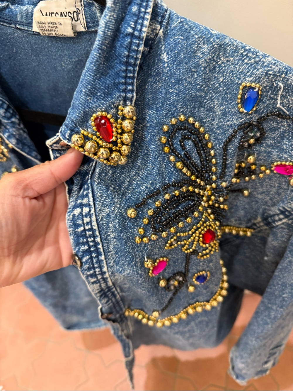 Acid wash 1980s denim women shirt jacket Embellished with Beadwork - Picture 2 of 3